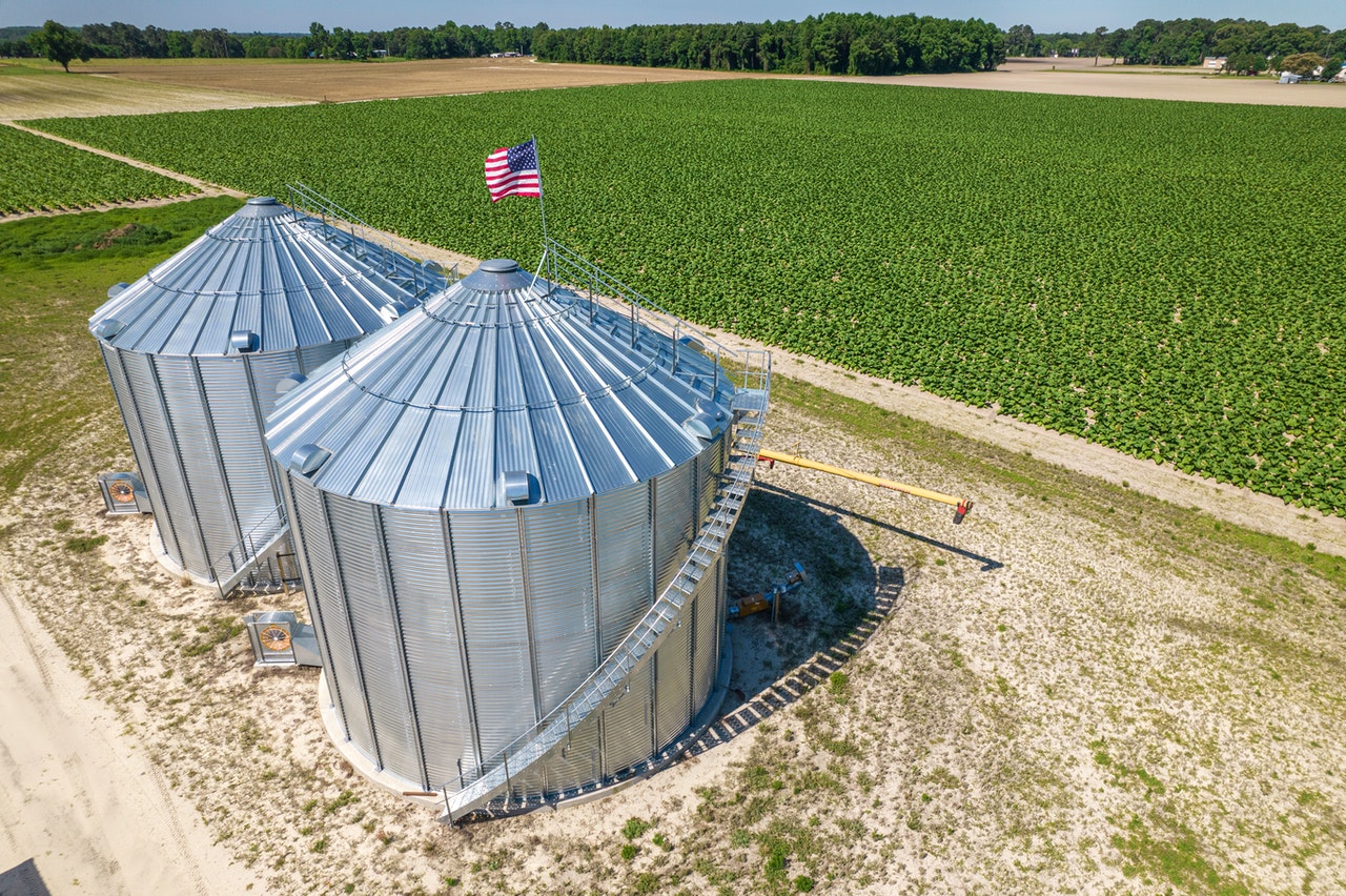 bulk grain storage bins